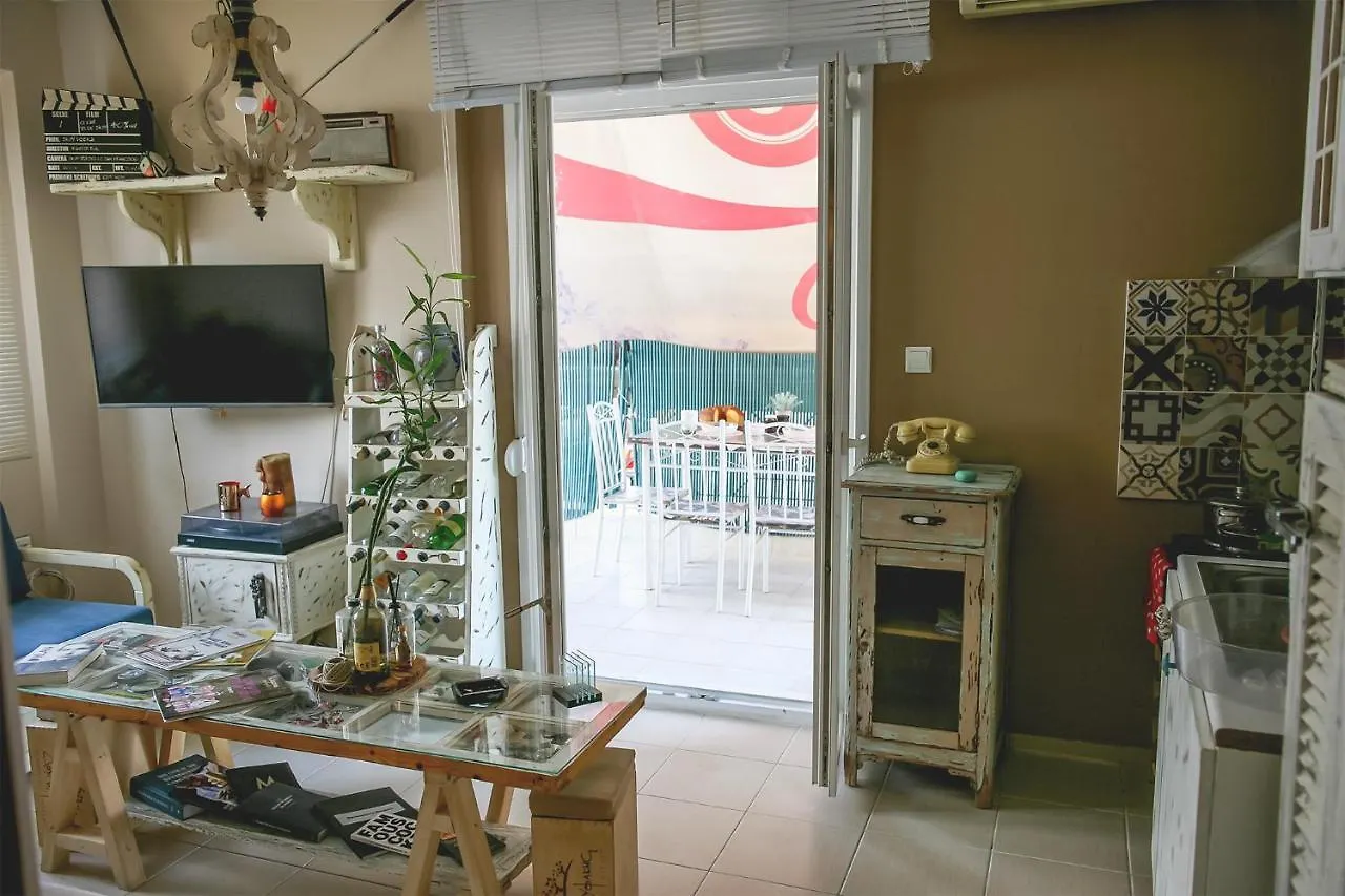 3 Min From Central Station Free Parking Apartment Thessaloniki Greece